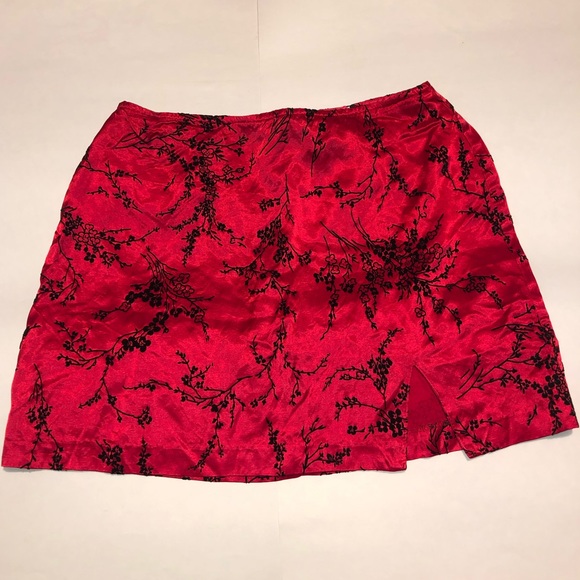 CCO SALE Vintage Red Mini Skirt - Picture 3 of 7